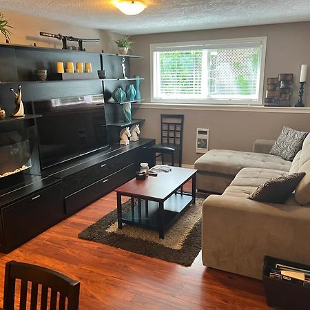 Cozy And Modern 3 Bedroom In Central Location! Victoria Exteriör bild