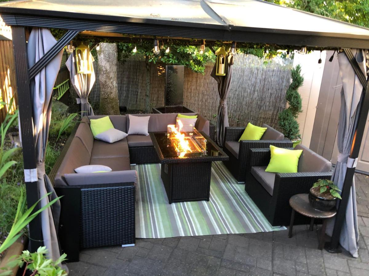 Cozy And Modern 3 Bedroom In Central Location! Victoria Exteriör bild